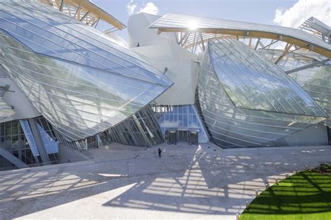 frank gehry fondation louis vuitton news|Louis Vuitton art gallery paris.